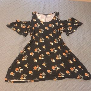 Rue21 size XL cold shoulder black floral dress